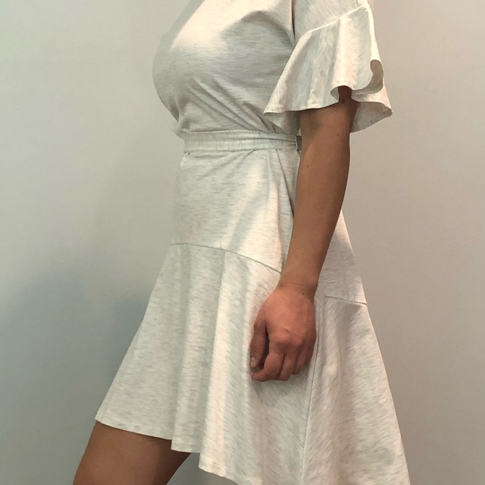 Dress - Picture 2 of 9